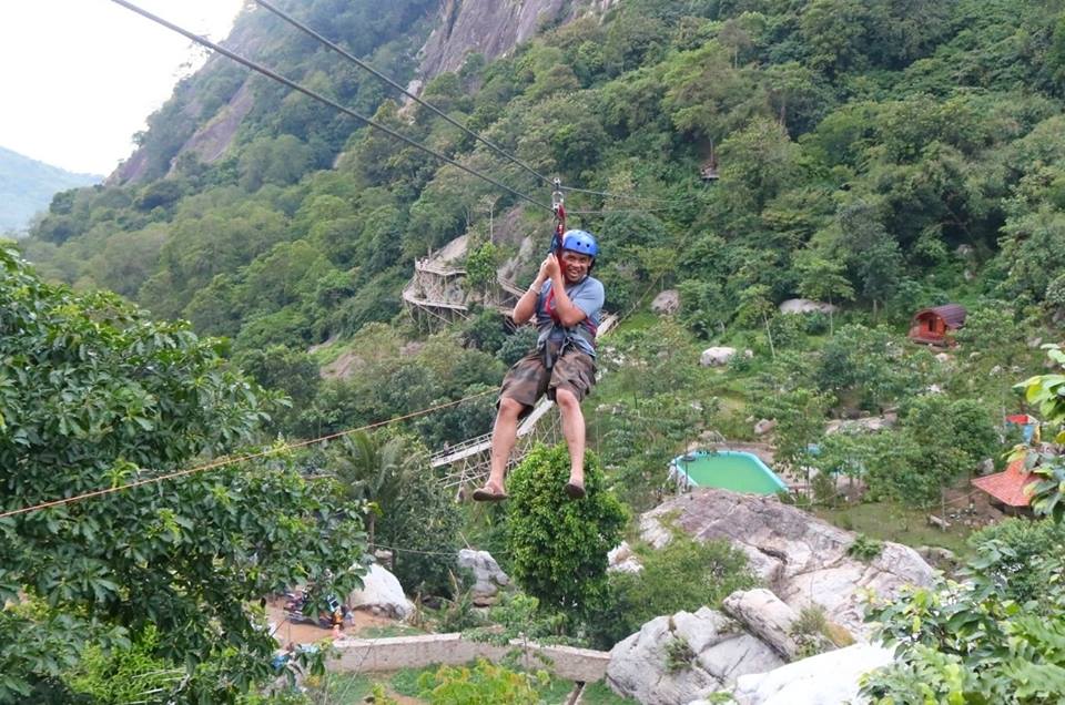 Sasak Panyawangan Gunung Bongkok-Parang