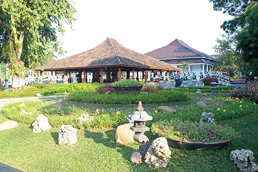 Taman Panca Warna
