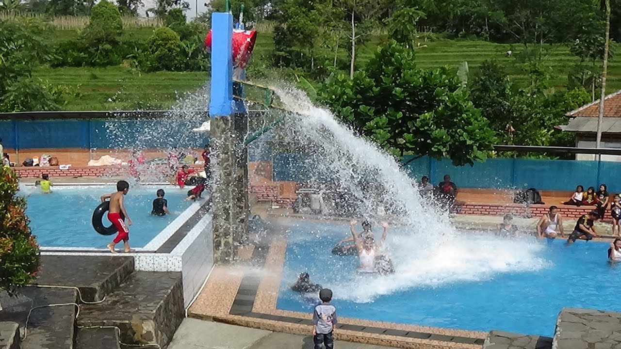 Kolam Renang Cihanjawar